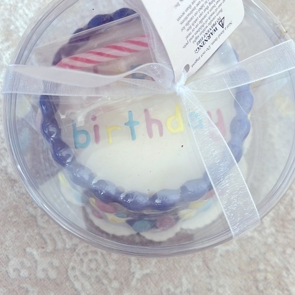 Brand New Precious Moments “Hooray for You” Giftbox Girl & Birthday Cake Candle - Picture 5 of 16